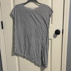 Max Studio Black and White Striped Short Sleeve Top